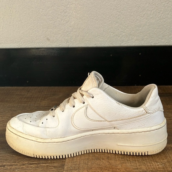 Nike Women's Sneakers - White - Picture 6 of 9